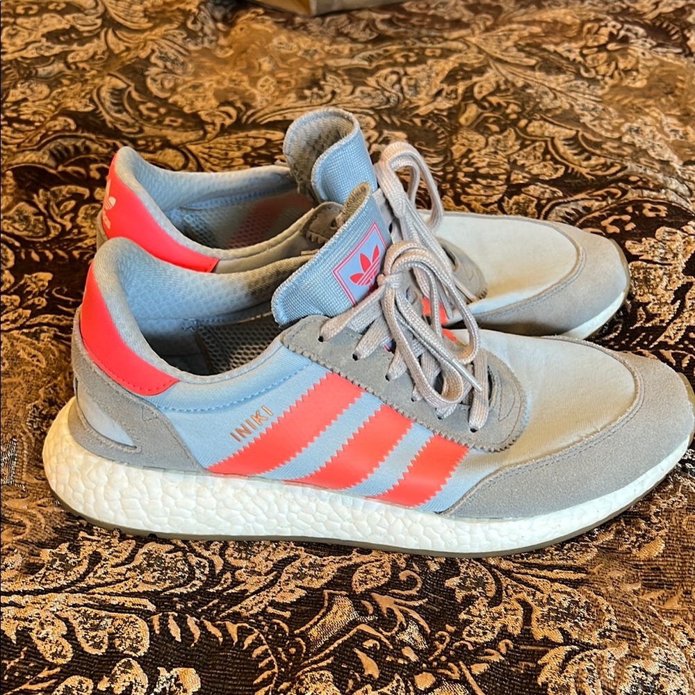 Adidas Iniki Sneaker